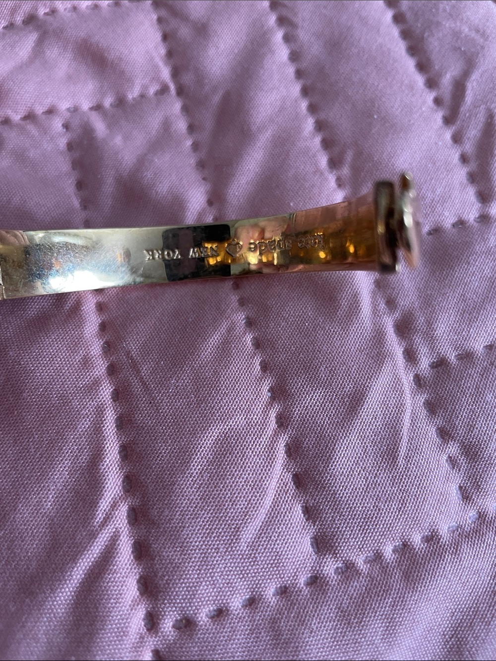 Kate Spade Green Gold Spade And Trimming Clasp Bangle Bracelet EUC - Picture 6 of 7